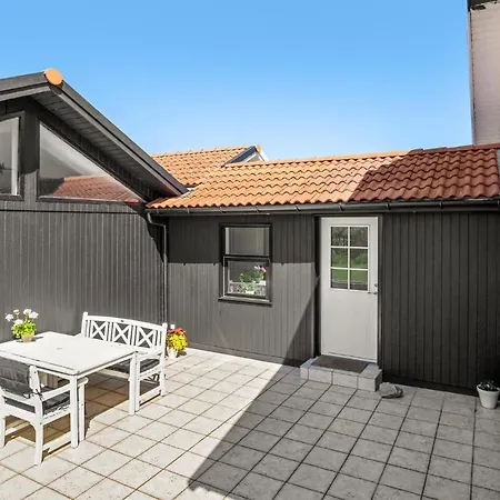 Casa vacanze Awesome In With House Sea View